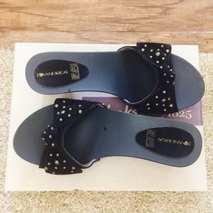 Brand New Blank sandals